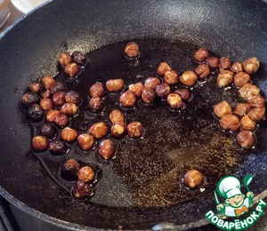Цуккини с фундуком, мятой и пармезаном