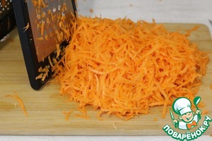 Капустно-морковный салат с яблоком