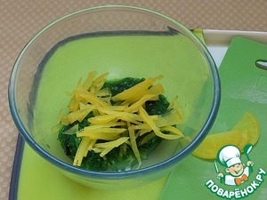 Салат с чукой, редисом и киноа