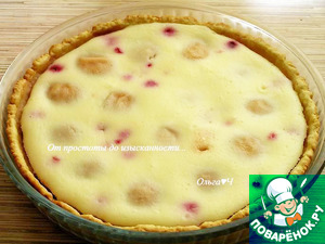 Пирог с абрикосами и малиной