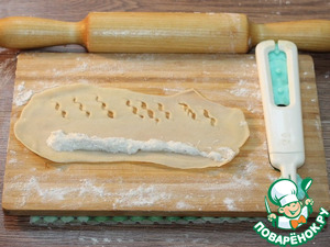 Булочки-трубочки с творогом и повидлом