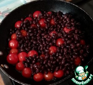 Фасоль с помидорами и кедровыми орешками Фасоль с помидорами и кедровыми орешками