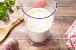 Майонез с чесноком